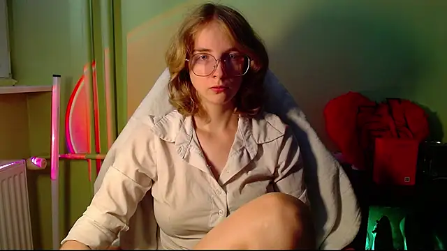 Snapshot of juicyPenny chatting on 07/13/26, 10:40 juicyPenny online show from 07/13/26, 10:40