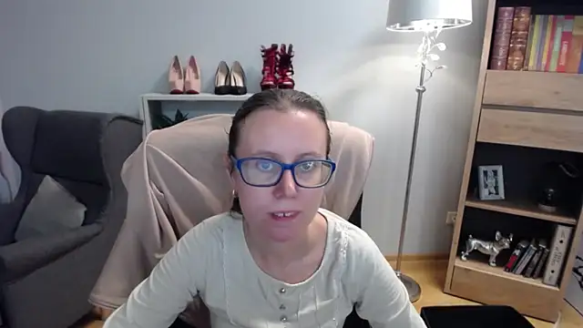 sweetxLizzy online show from 10/13/25, 04:45