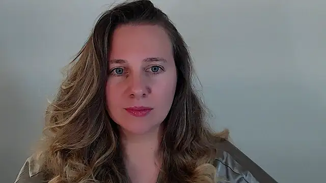 Snapshot of Darklure_ chatting on 09/20/25, 10:55 Darklure online show from 09/20/25, 10:55