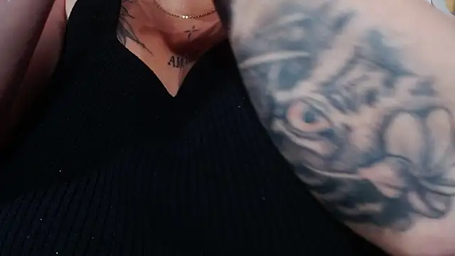 Naomi Braunx online show from 10/31/25, 01:01