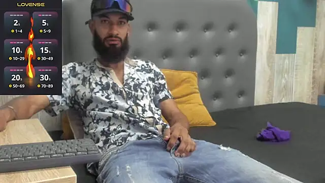 Damian Shakur online show from 10/31/25, 11:33