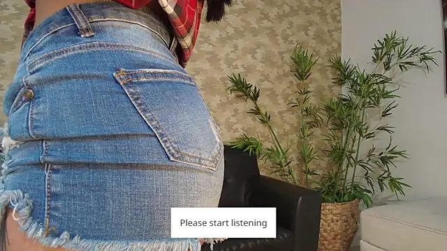 Snapshot of katspicy_ chatting on 10/17/25, 01:03 katspicy online show from 10/17/25, 01:03