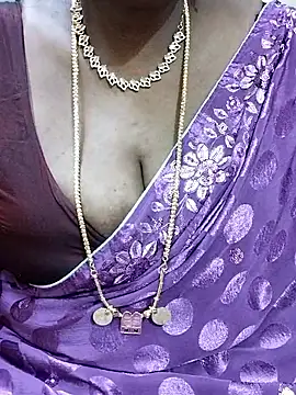 shobini online show from 10/24/25, 01:51