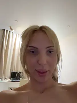 Snapshot of olivia_soft chatting on 06/09/26, 11:05 olivia soft online show from 06/09/26, 11:05