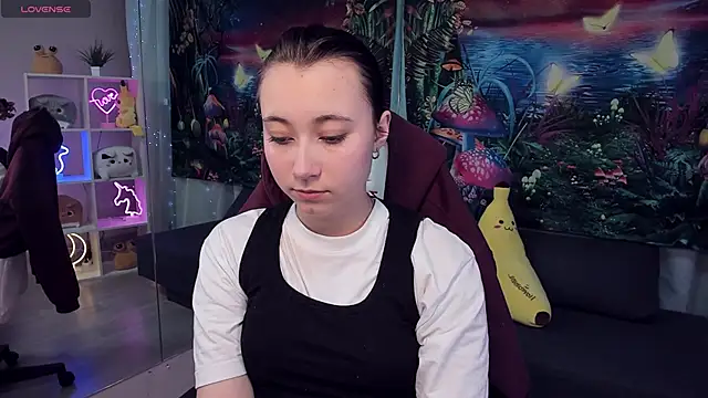 ClaraParks online show from 10/04/25, 06:28