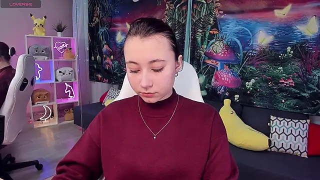 ClaraParks online show from 10/10/25, 05:56