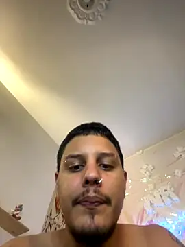 Snapshot of Niico_Robiin_ chatting on 09/14/25, 04:00 Niico Robiin  online show from 09/14/25, 04:00