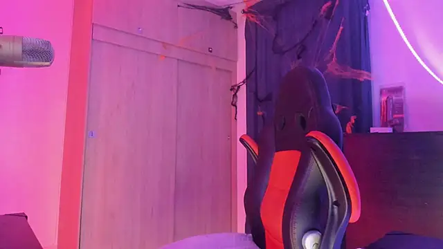 CorvisXnc0012 online show from 11/02/25, 04:37