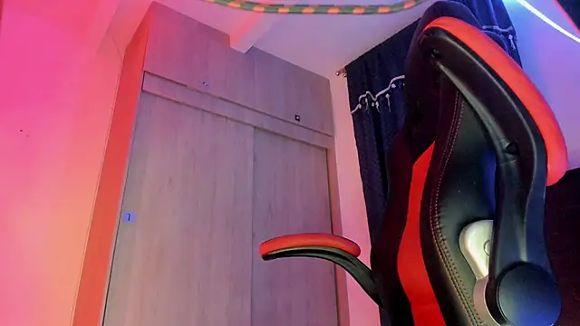 CorvisXnc0012 online show from 11/13/25, 05:39