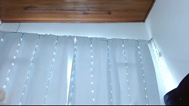 Snapshot of Charlothe_Wright chatting on 05/01/26, 05:50 Charlothe Wright online show from 05/01/26, 05:50