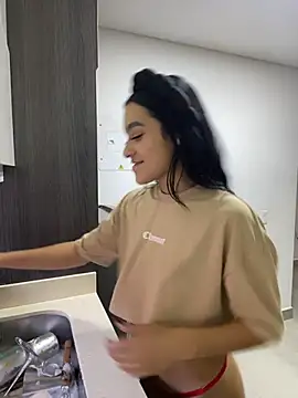 Snapshot of Dakota-Mitchell chatting on 11/24/25, 10:20 Dakota-Mitchell online show from 11/24/25, 10:20