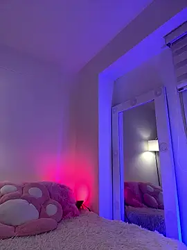 Snapshot of _Zahara_ chatting on 01/12/26, 10:59 Zahara online show from 01/12/26, 10:59