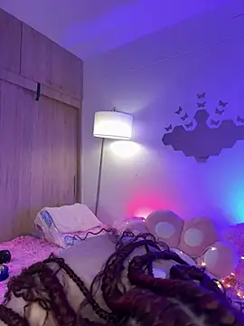 Snapshot of _Zahara_ chatting on 02/22/26, 11:03 Zahara online show from 02/22/26, 11:03