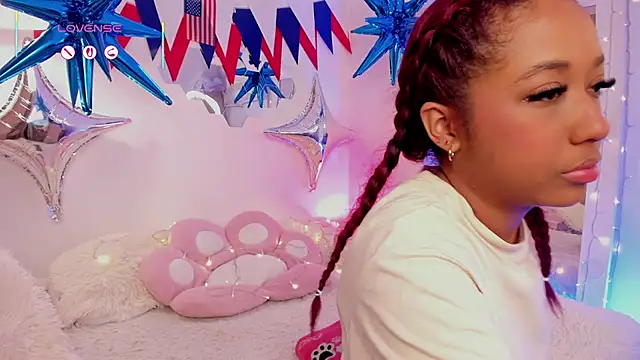 Snapshot of _Zahara_ chatting on 07/10/26, 12:59 Zahara online show from 07/10/26, 12:59