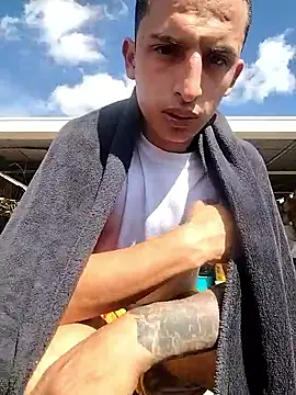 Dani22cmhot online show from 01/11/26, 02:11