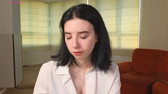 DorisDenmon online show from 10/04/25, 03:04