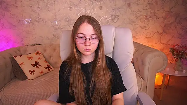 ArrinaWairr online show from 03/30/26, 06:25