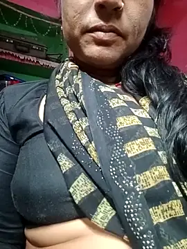 Snapshot of Cutreet chatting on 09/12/25, 10:37 Cutreet online show from 09/12/25, 10:37