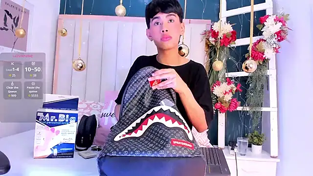 Jim twink online show from 12/04/25, 07:33