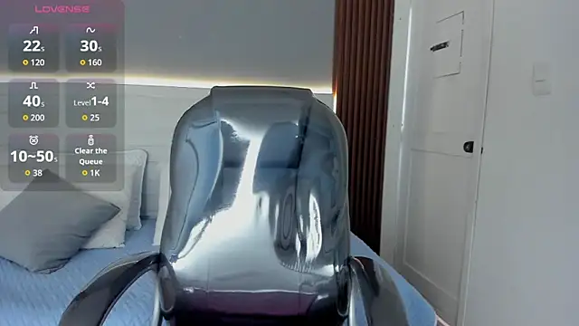 Emmy Meadows online show from 09/29/25, 07:19