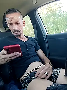 Snapshot of fabius720 chatting on 10/13/25, 10:26 fabius720 online show from 10/13/25, 10:26