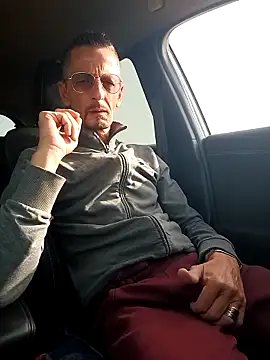 Snapshot of fabius720 chatting on 11/16/25, 08:53 fabius720 online show from 11/16/25, 08:53