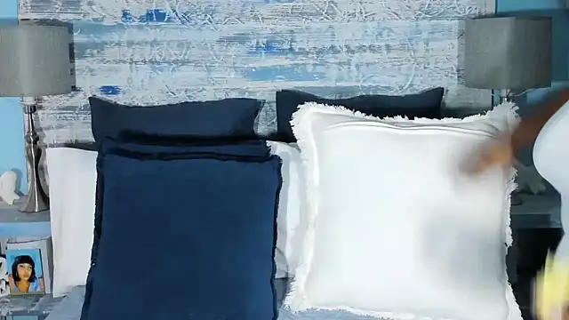 Jess555 online show from 04/11/26, 02:21