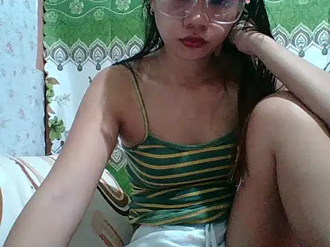 Snapshot of Sweet_Gera21 chatting on 09/12/25, 03:17 Sweet Gera21 online show from 09/12/25, 03:17