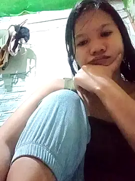 Snapshot of Sweet_Gera21 chatting on 12/20/25, 11:01 Sweet Gera21 online show from 12/20/25, 11:01