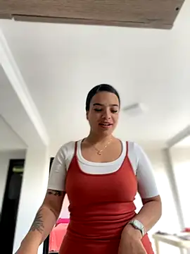 Snapshot of JuanitaMore01 chatting on 11/17/25, 08:03 JuanitaMore01 online show from 11/17/25, 08:03