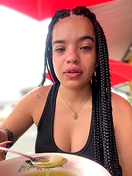 Snapshot of JuanitaMore01 chatting on 12/05/25, 03:41 JuanitaMore01 online show from 12/05/25, 03:41