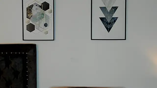 Saraakushh online show from 04/15/26, 12:23