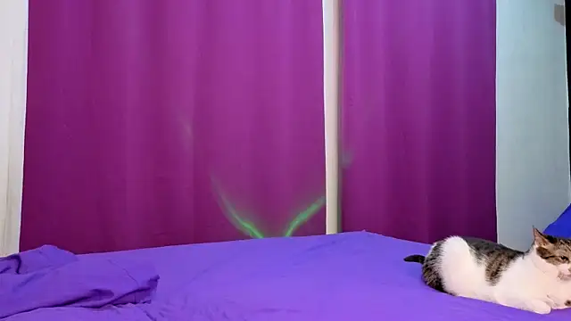 callmealexthx online show from 10/28/25, 10:30