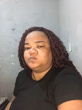 Snapshot of melcarioca1111 chatting on 10/24/25, 11:39 melcarioca1111 online show from 10/24/25, 11:39