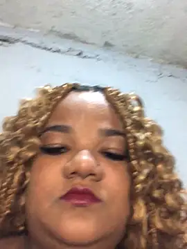 Snapshot of melcarioca1111 chatting on 11/07/25, 12:54 melcarioca1111 online show from 11/07/25, 12:54