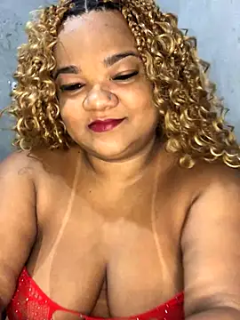 Snapshot of melcarioca1111 chatting on 11/07/25, 02:28 melcarioca1111 online show from 11/07/25, 02:28