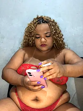 Snapshot of melcarioca1111 chatting on 11/08/25, 03:39 melcarioca1111 online show from 11/08/25, 03:39