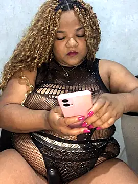 Snapshot of melcarioca1111 chatting on 11/15/25, 02:42 melcarioca1111 online show from 11/15/25, 02:42