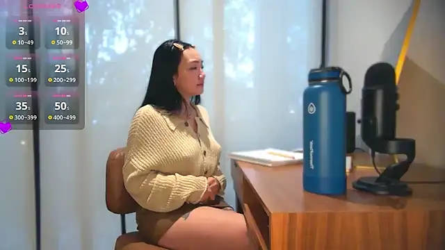 Snapshot of yuzhara chatting on 11/05/25, 01:44 yuzhara online show from 11/05/25, 01:44