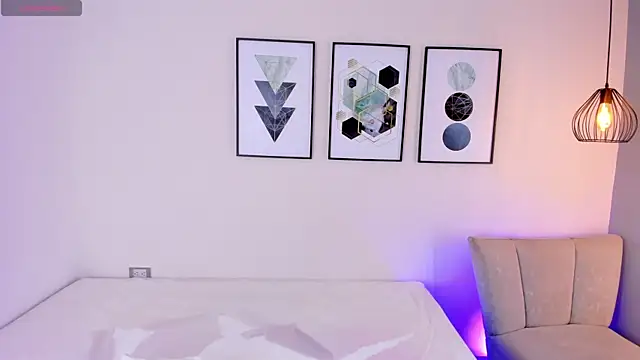 Snapshot of Tina_curly chatting on 11/24/25, 11:43 Tina curly online show from 11/24/25, 11:43