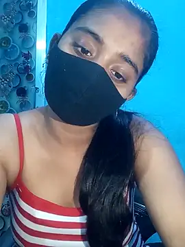 Snapshot of shrutee12 chatting on 01/18/26, 05:17 shrutee12 online show from 01/18/26, 05:17