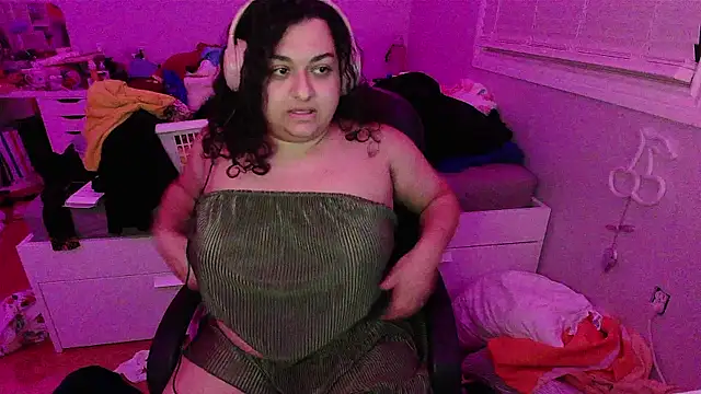 Snapshot of chericheesecake chatting on 09/25/25, 12:25 chericheesecake online show from 09/25/25, 12:25