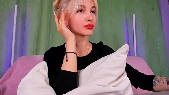 LisaFoxyMe online show from 05/23/26, 01:33