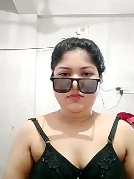Snapshot of Nusrat-N chatting on 09/29/25, 01:55 Nusrat-N online show from 09/29/25, 01:55