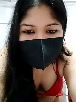 Snapshot of Nusrat-N chatting on 10/07/25, 03:04 Nusrat-N online show from 10/07/25, 03:04