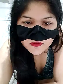Snapshot of Nusrat-N chatting on 10/21/25, 02:07 Nusrat-N online show from 10/21/25, 02:07