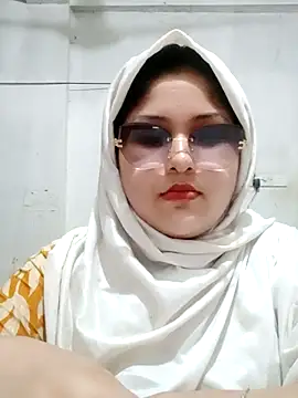 Snapshot of Nusrat-N chatting on 05/15/26, 08:10 Nusrat-N online show from 05/15/26, 08:10
