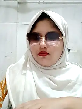 Snapshot of Nusrat-N chatting on 05/21/26, 03:57 Nusrat-N online show from 05/21/26, 03:57