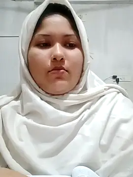 Snapshot of Nusrat-N chatting on 05/22/26, 02:22 Nusrat-N online show from 05/22/26, 02:22