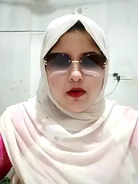 Snapshot of Nusrat-N chatting on 06/14/26, 02:30 Nusrat-N online show from 06/14/26, 02:30